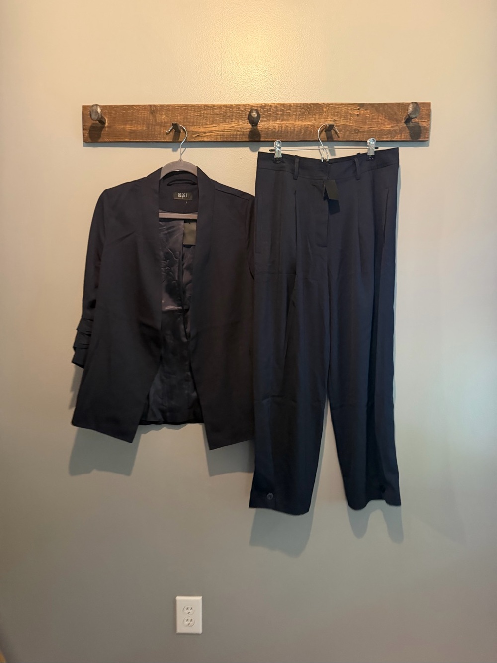 Reset by Jane  Women's Navy Pant Suit - Classic Blazer & Trousers